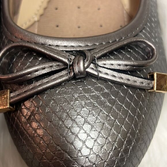 Gold Toe Ballet Graphite Snake Embossed Ballet Flats Size 8.5W BIN 15 - Picture 8 of 9